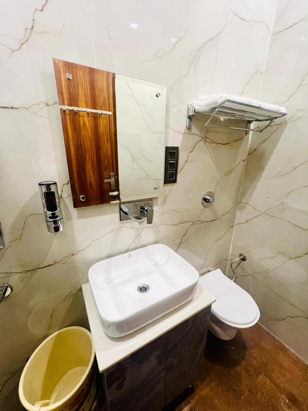 Hotel Athithi - image 2