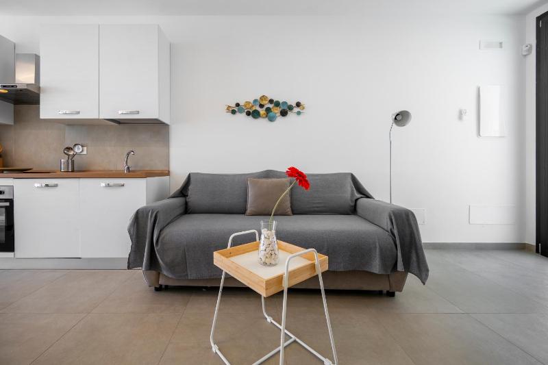 Villa Sun Luxury Apartments Sea View - image 13