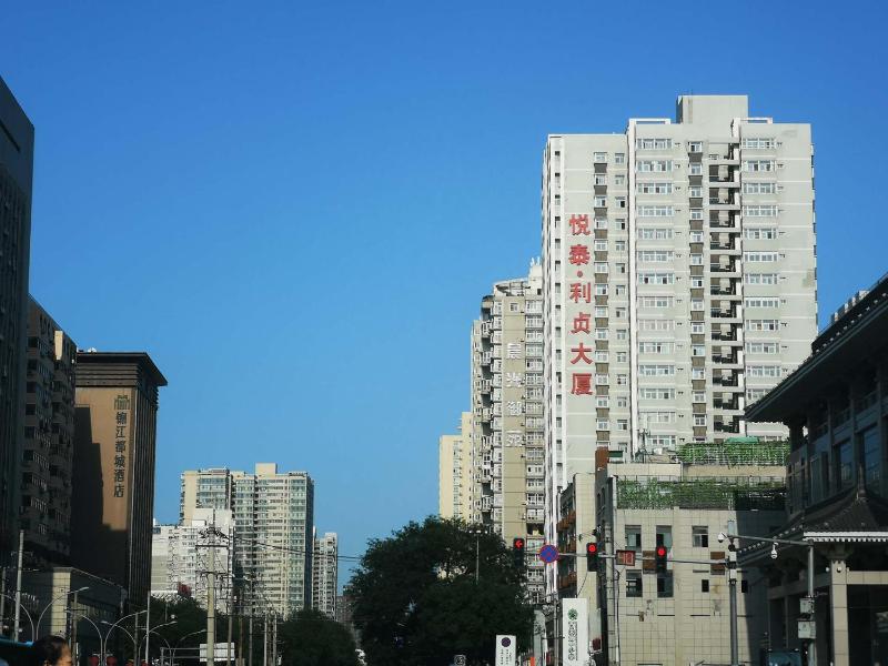 Stylish Homestay Balcony Viewing Ancient XiAn Bell Tower and City Wall - image 14