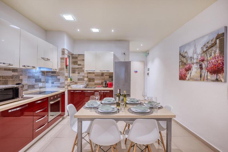 Modern 2 bedroom flat with yard in Sliema NBOR1-1 - image 8