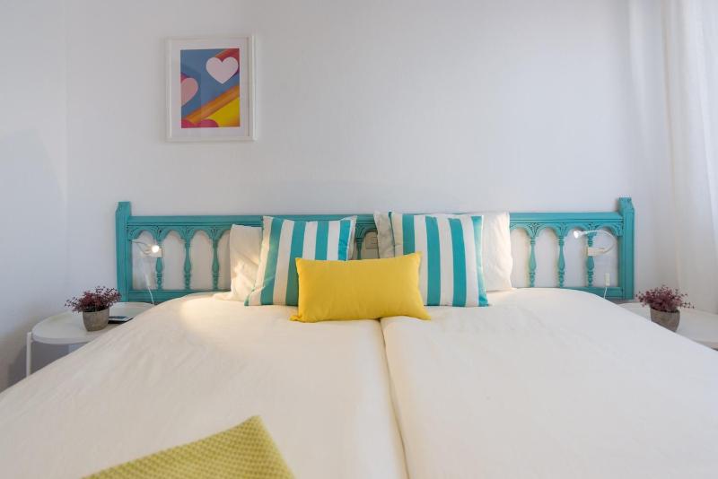MalagaSuite Puerto de Fuengirola Apartamentos - image 10