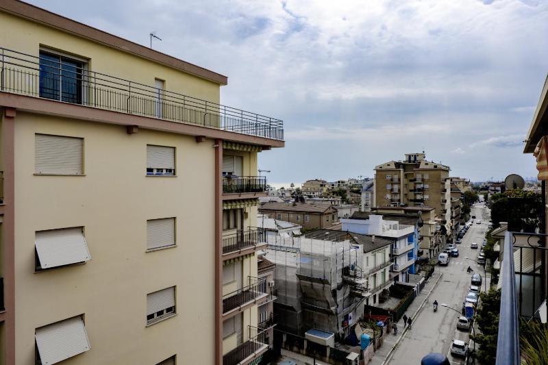 Montpelier Apartment al Centro 6 Piano Rif A817 - image 30