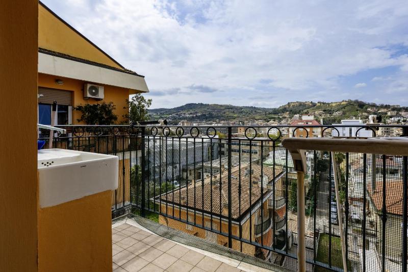 Montpelier Apartment al Centro 6 Piano Rif A817 - image 7