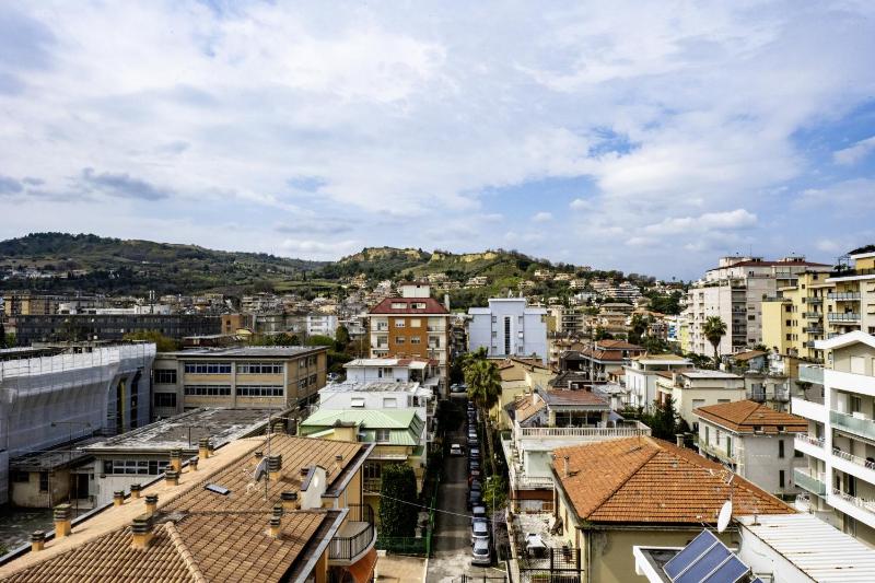 Montpelier Apartment al Centro 6 Piano Rif A817 - image 17