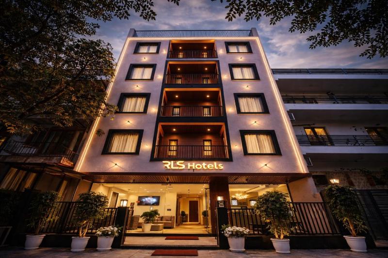 RLS Hotels Greater Noida Near Expo Centre & Mart - image 1
