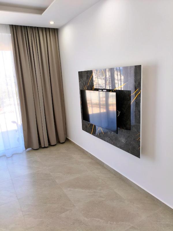 L & B Apartments - image 16