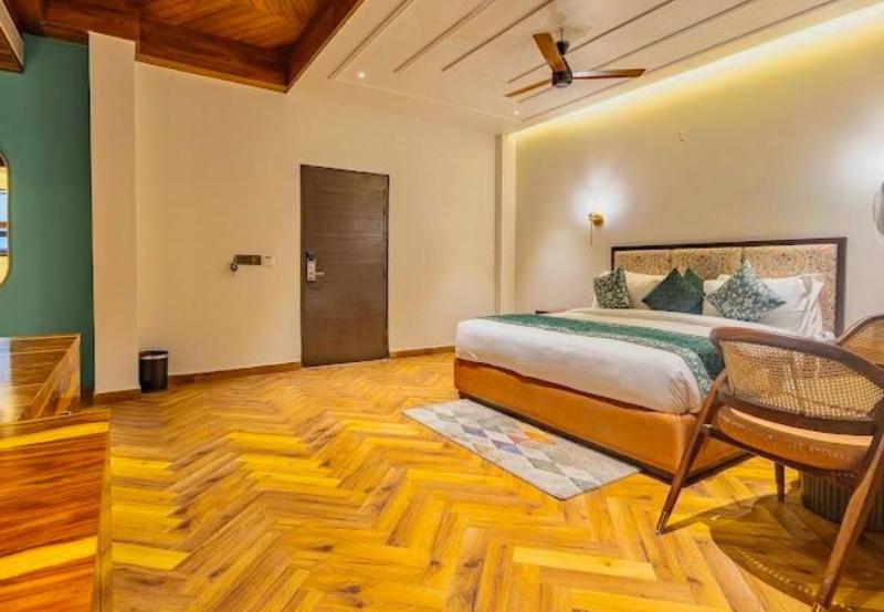 The Nathuli Manor - Pure Veg Stay Near Mall Road with Free Parking & Shuttle - image 10