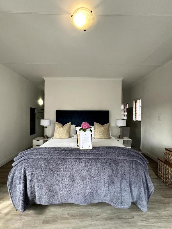 Kelkiewyn Waterkloof Guesthouse - image 14