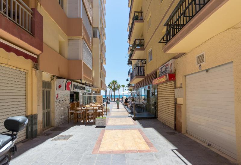 MalagaSuite Puerto de Fuengirola Apartamentos - image 8