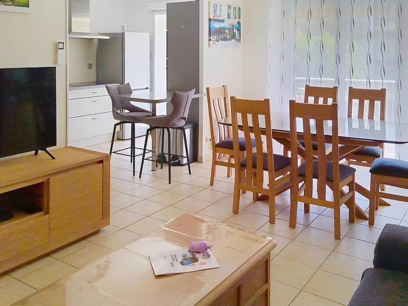 T3 68m² 4* climatisé avec loggia proche mer et commerces – Bormes-les-Mimosas - FR-1-610-14 - image 22