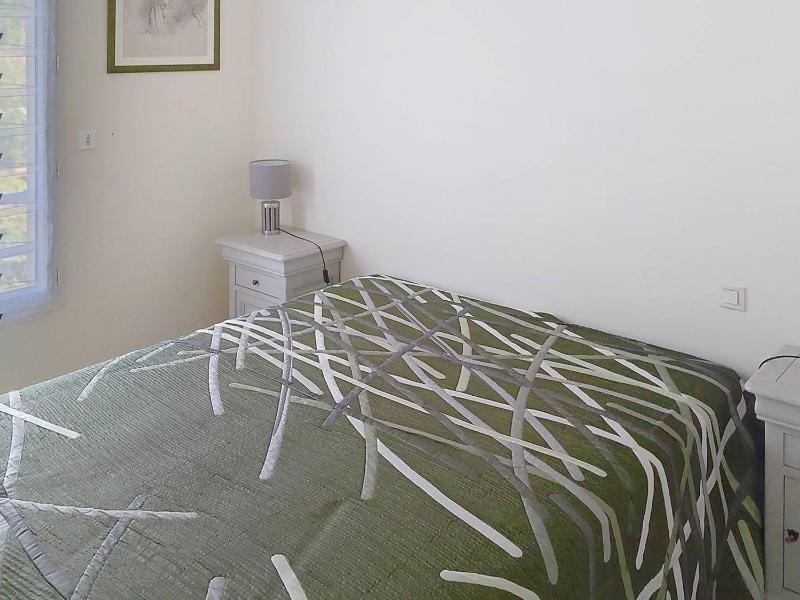 T3 68m² 4* climatisé avec loggia proche mer et commerces – Bormes-les-Mimosas - FR-1-610-14 - image 16