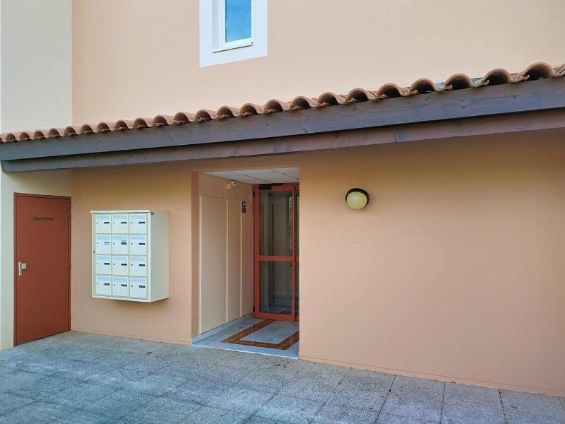 T3 68m² 4* climatisé avec loggia proche mer et commerces – Bormes-les-Mimosas - FR-1-610-14 - image 6
