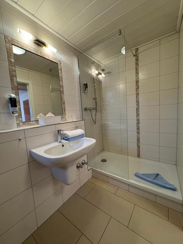 Hotel Zum Hanseaten - image 5
