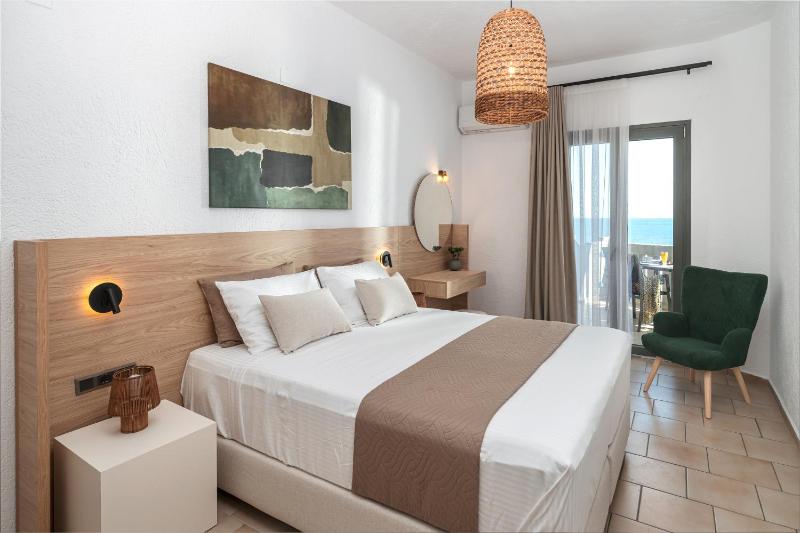 Arlen Beach Hotel - image 27
