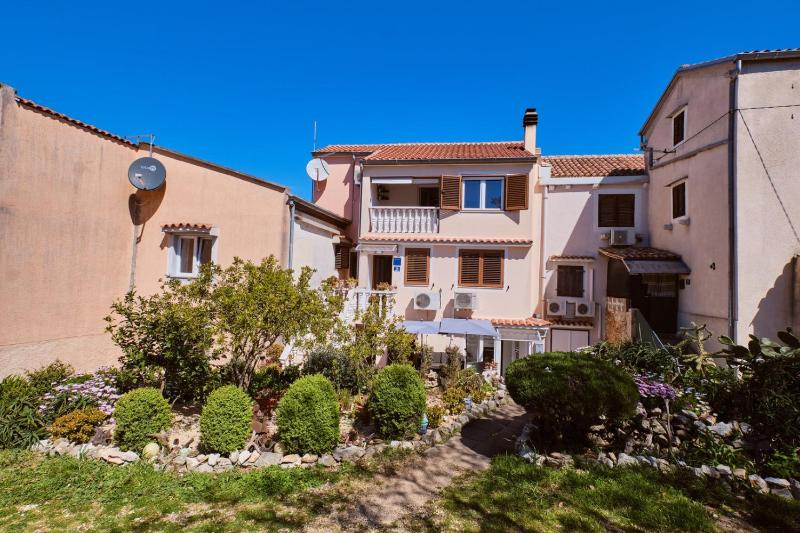 Apartment Jasmina - image 14
