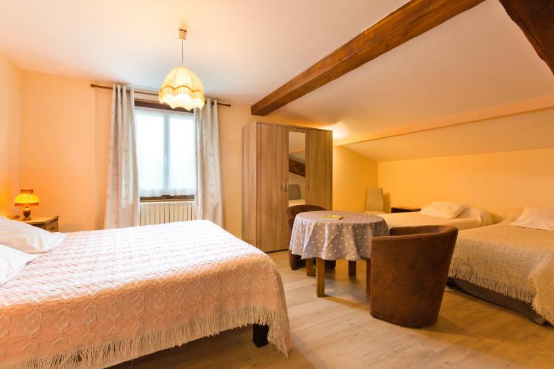 Quadruple Room image 3