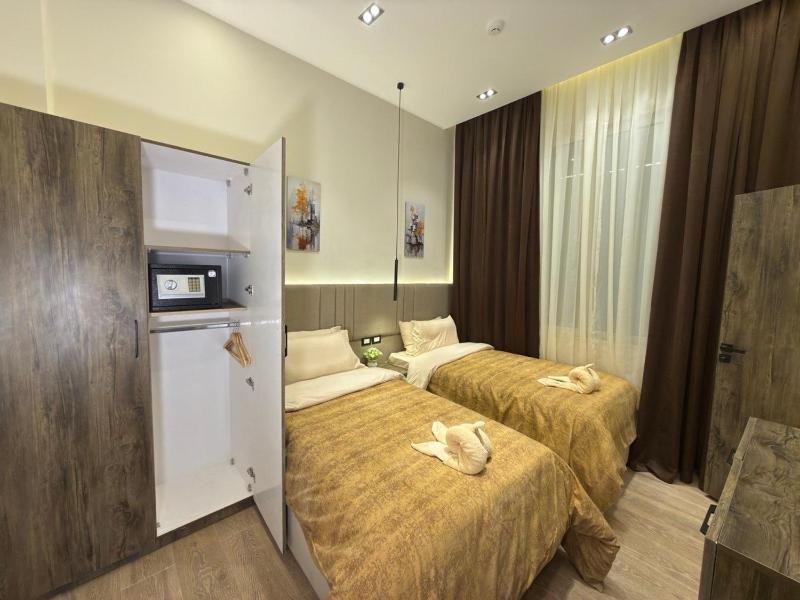Sheet Happens Hostel - image 11