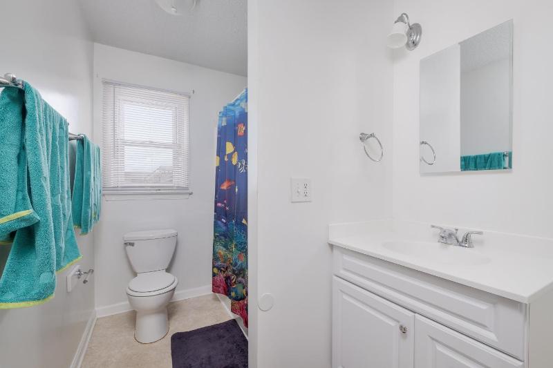 5852 - Lega Sea - image 4