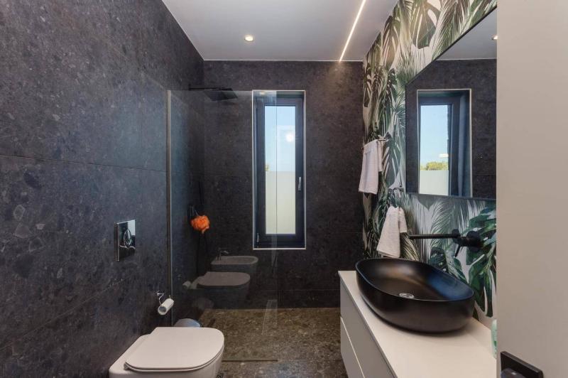 Villa Tropicana by Villa Plus - image 32