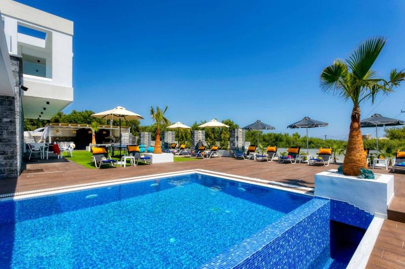 Villa Tropicana by Villa Plus - image 27