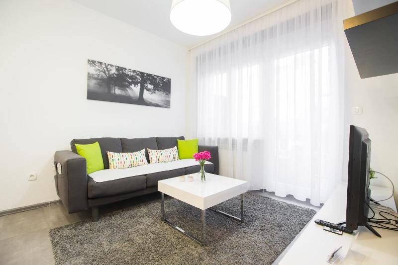 Friday Apartments - image 8