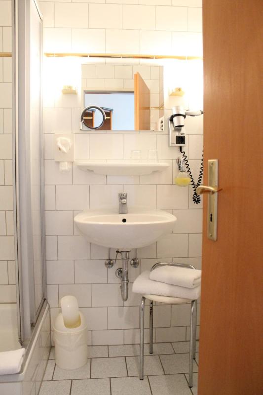 Single Room image 2