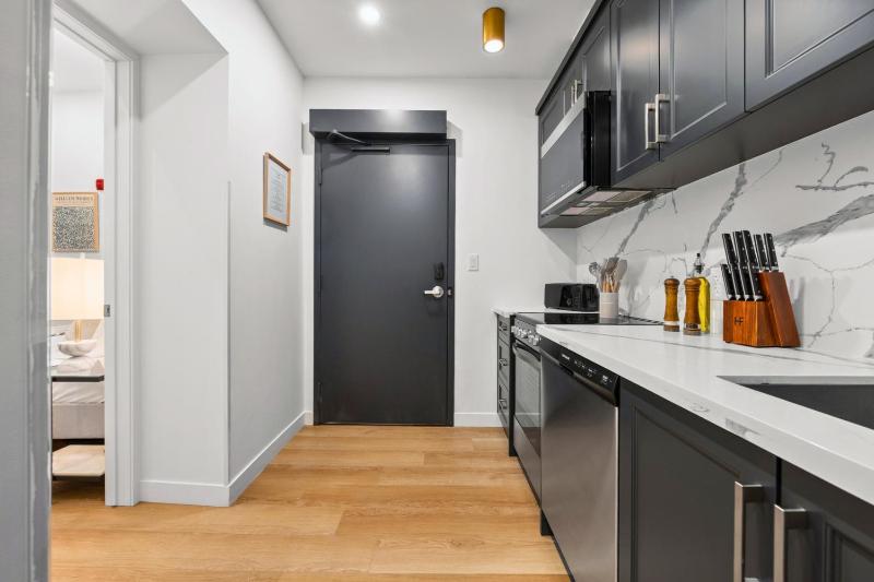 The McCaul by Casa Hotels Near Kensington Market - image 8