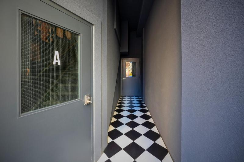 The McCaul by Casa Hotels Near Kensington Market - image 2