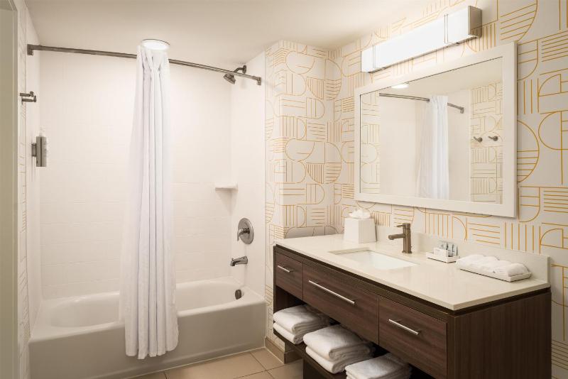 Home2 Suites by Hilton Jacksonville Airport - image 31