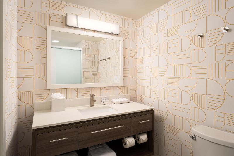 Home2 Suites by Hilton Jacksonville Airport - image 32
