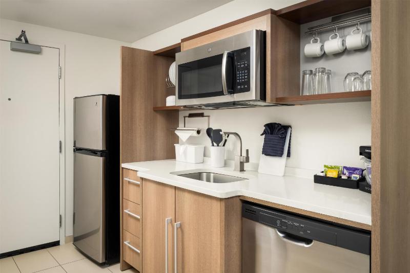 Home2 Suites by Hilton Jacksonville Airport - image 36