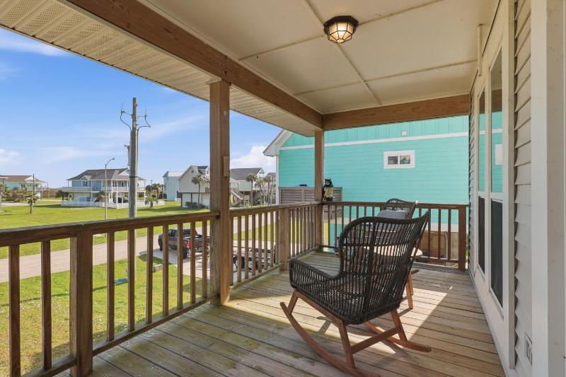 Serene Coastal Escape with Gulf Views home - image 35