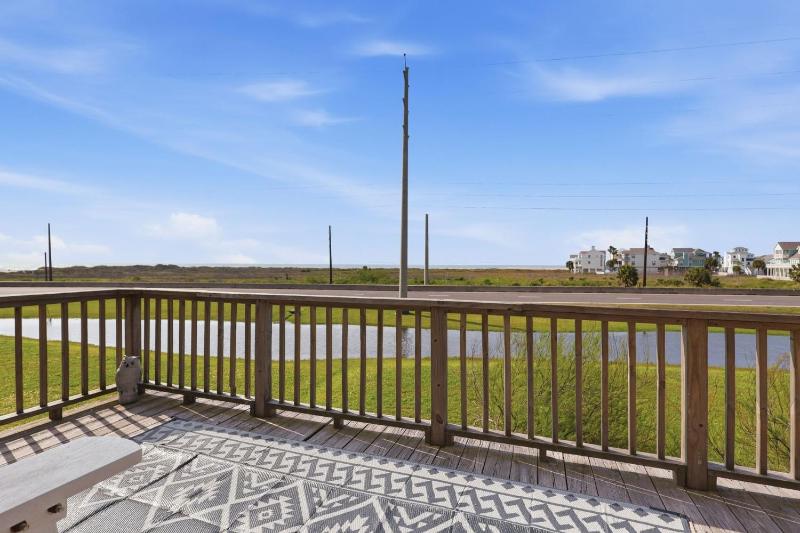 Serene Coastal Escape with Gulf Views home - image 33