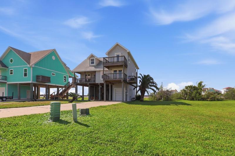 Serene Coastal Escape with Gulf Views home - image 19