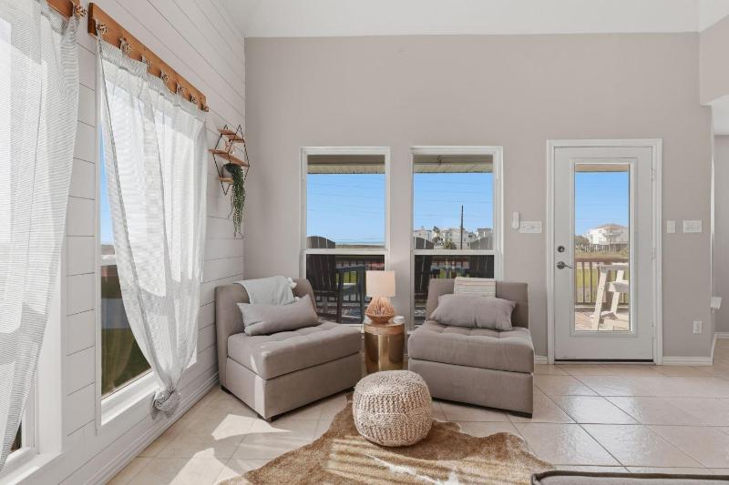 Serene Coastal Escape with Gulf Views home - image 22