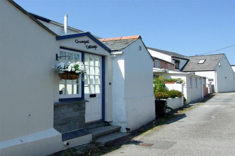 Crumpet Cottage - image 12