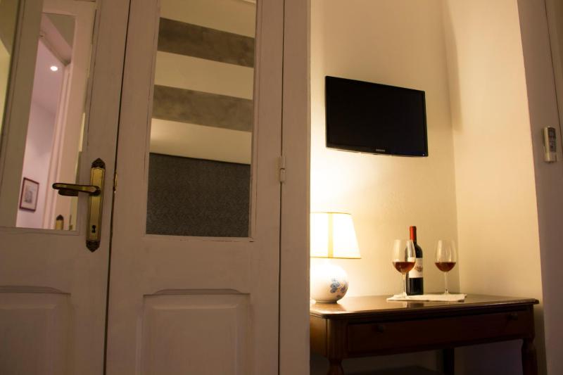 Double Room image 2