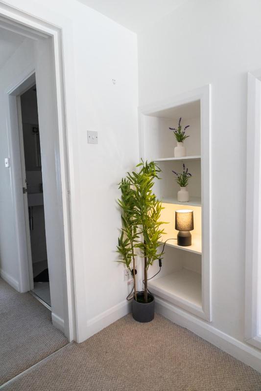 Sandgate Seaview - image 6