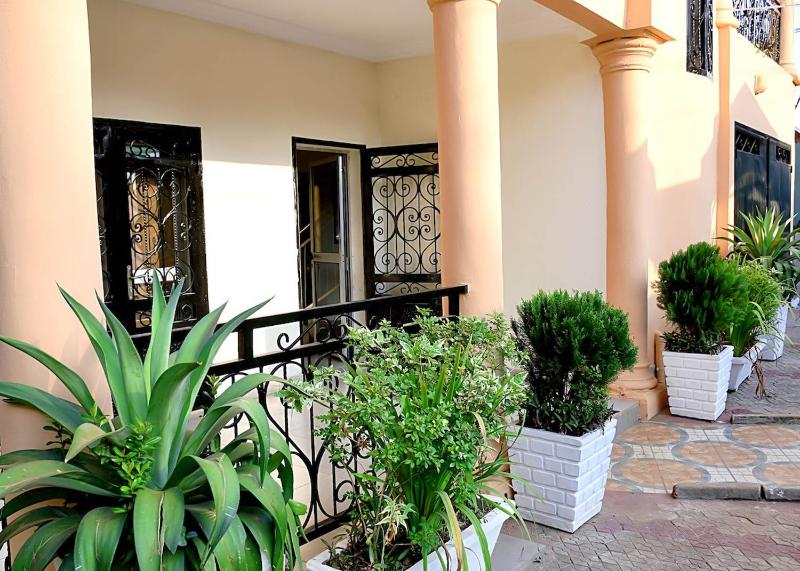 Suite Nzinga Luxe - Terrasse privée Wi-Fi & Clim - image 8
