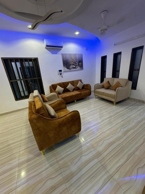 Villa 2 chambre salon vers Jardin 2000 - image 11