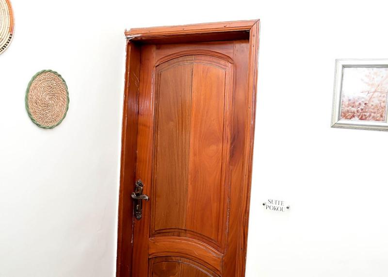 Suite Pokou - Petit prix et confort - image 13