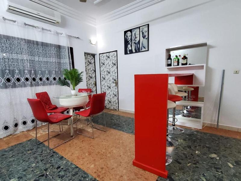 2 chambre salon avec baignoire à ouaga 2000 derrière FSR-B - image 13