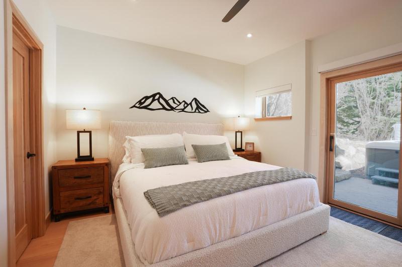 TP50 - Tall Pines Imperial Townhome - image 21