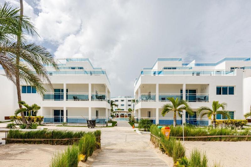 Beautiful on foot from the beach - image 35