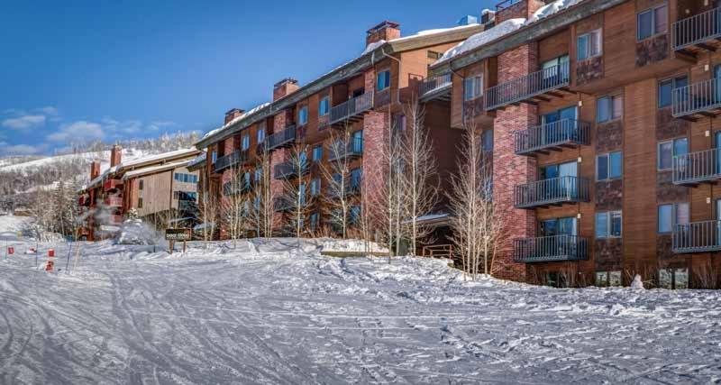 Bear Claw 209 - True Ski-in Ski-out Access Gondola Views & Winter Shuttle! - image 17