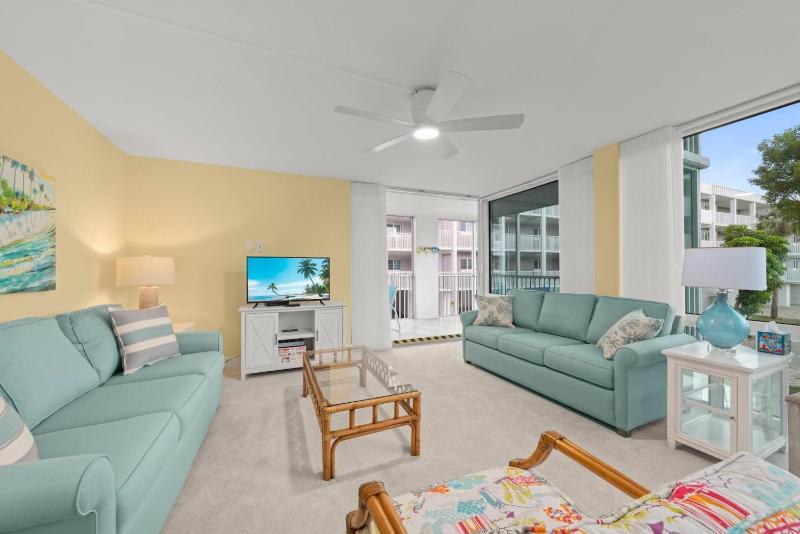 Island Beach Club #210A - image 26