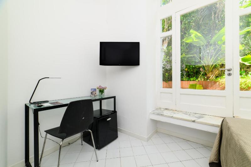 Muta House - image 38