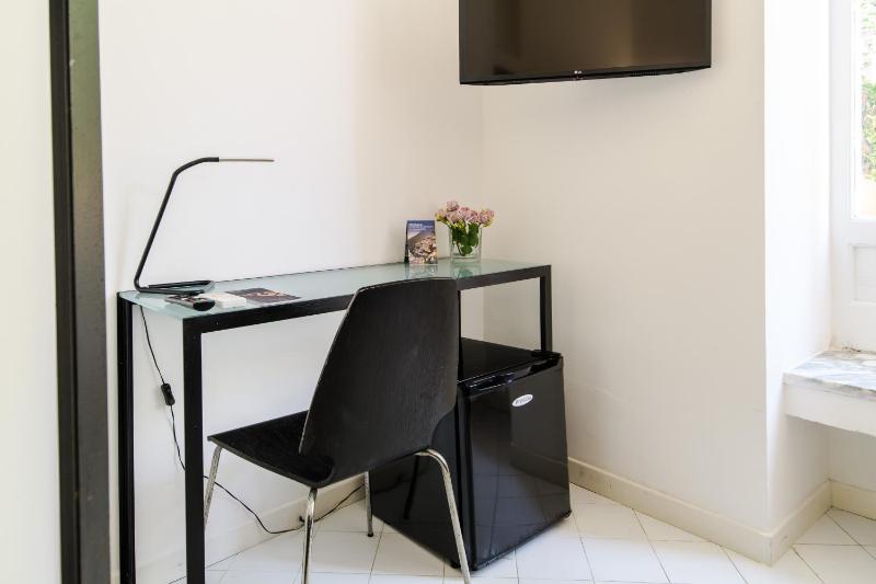 Muta House - image 34