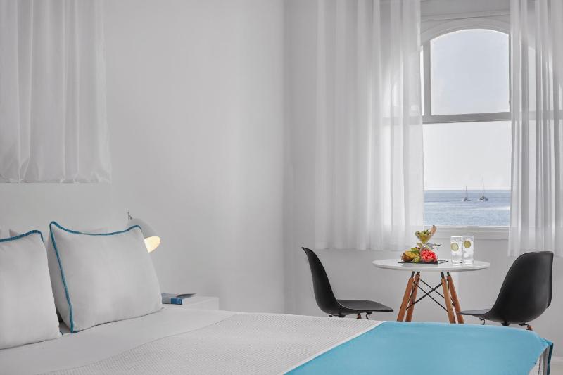 Senior Suite with Sea View image 1