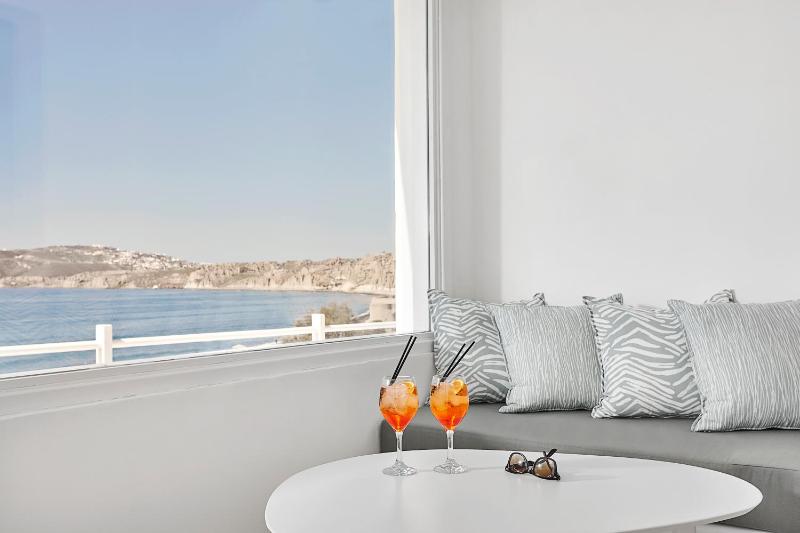 Junior Suite with Sea View image 2